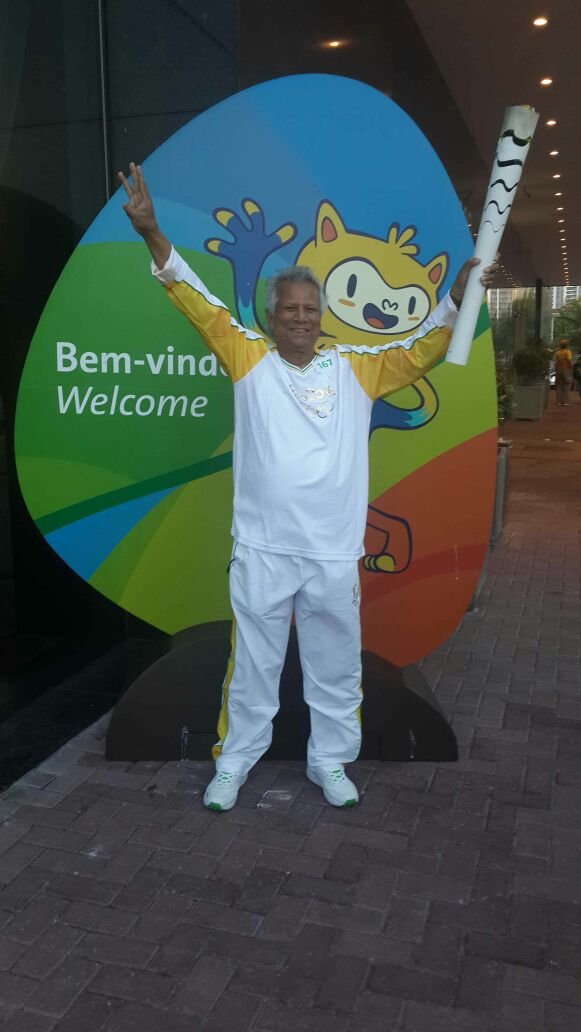 Yunus carries Olympic Torch at Rio 2016